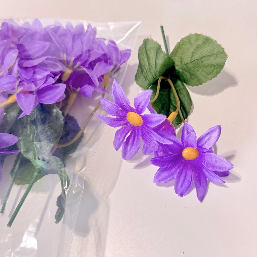 LIFELIKE Purple Daisy Flower Picks Daisies Floral Home Decor Arrangement Wreath